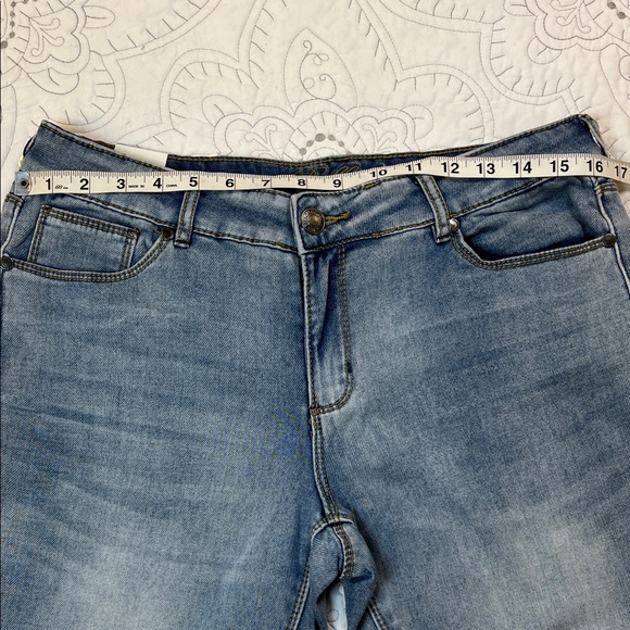 Buffalo Jeans Mimi Boyfriend Mid Rise Slim Women's Jeans NWT Size 30 - Picture 2 of 8